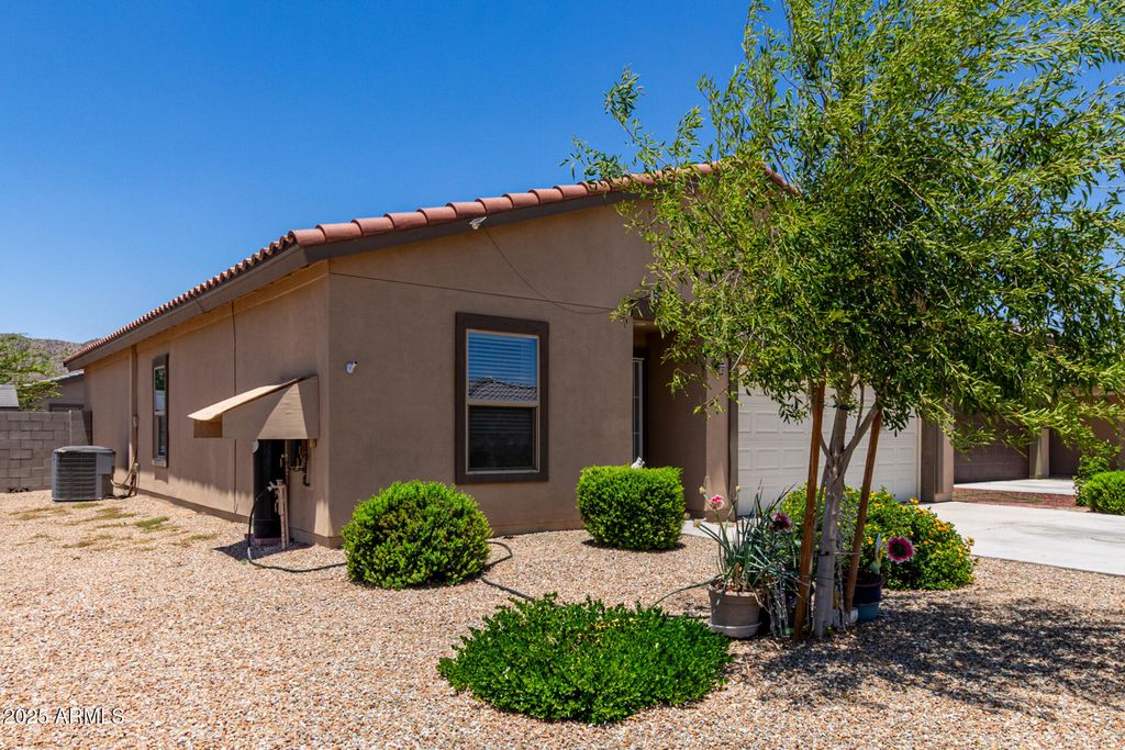 Photo of 8012 S Magic Drive, Casa Grande, AZ 85193 (MLS # 6872975)
