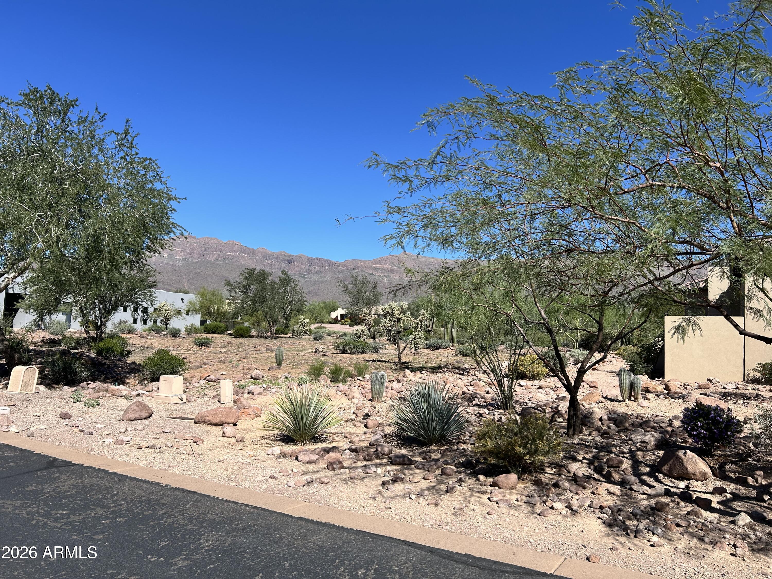 8725 E QUARTZ MOUNTAIN Drive 48