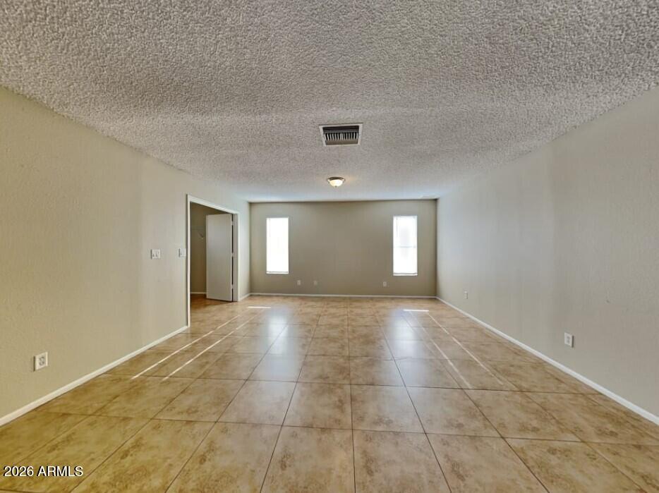 2343 W PORTOBELLO Avenue