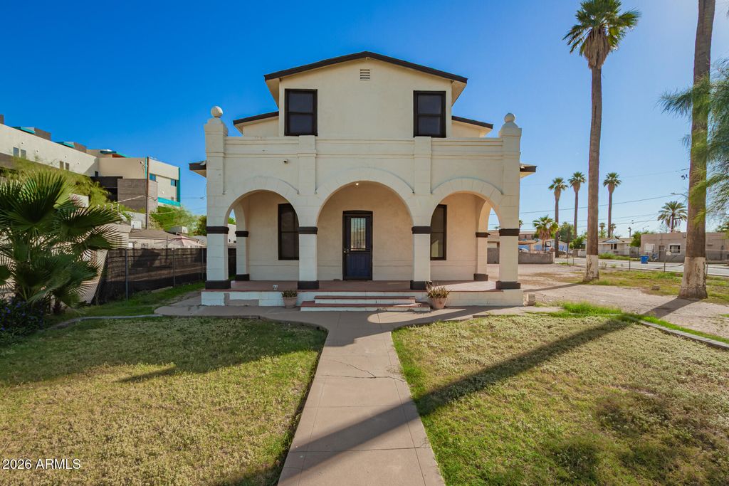Photo of 819 S 3rd Avenue, Phoenix, AZ 85003 (MLS # 6995829)