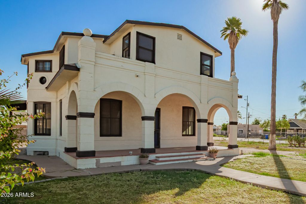 Photo of 819 S 3rd Avenue, Phoenix, AZ 85003 (MLS # 6995829)