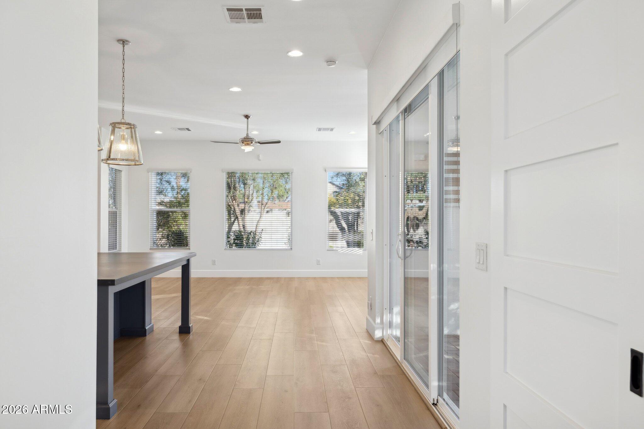 3814 E CRITTENDEN Lane