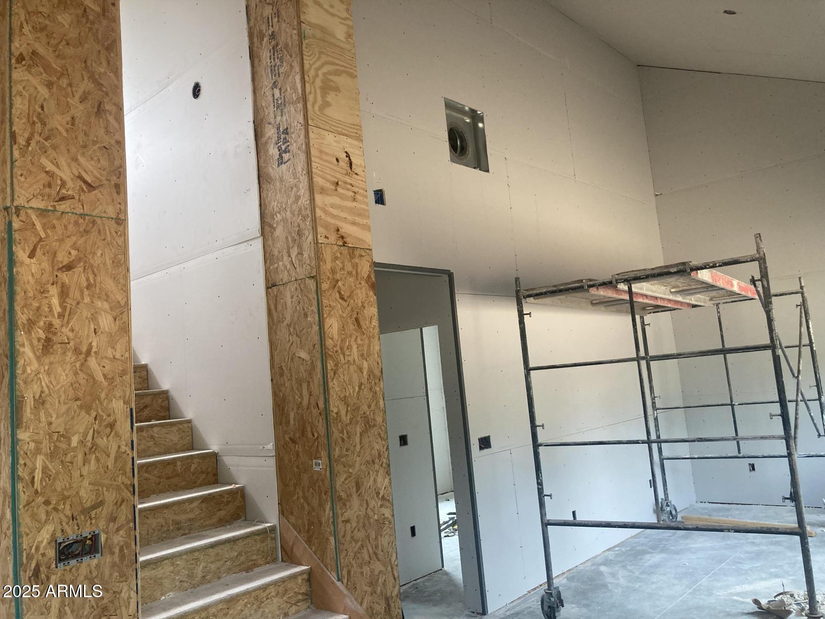 1441 N ROSE QUARTZ Drive