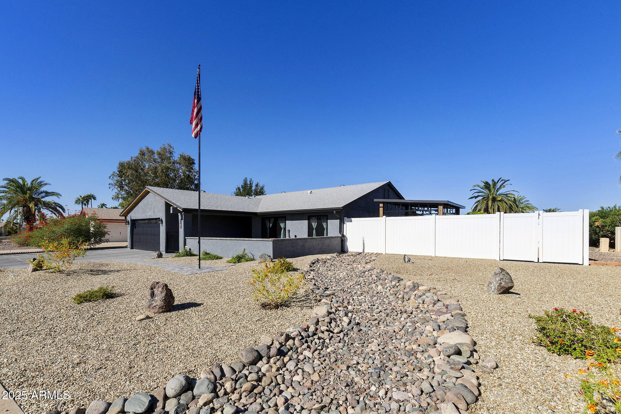 1102 S PARK VIEW Circle