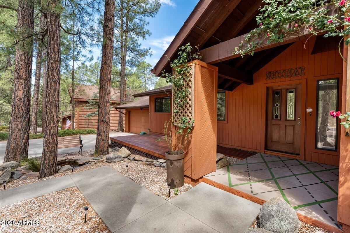 340 HIDDEN VALLEY Drive