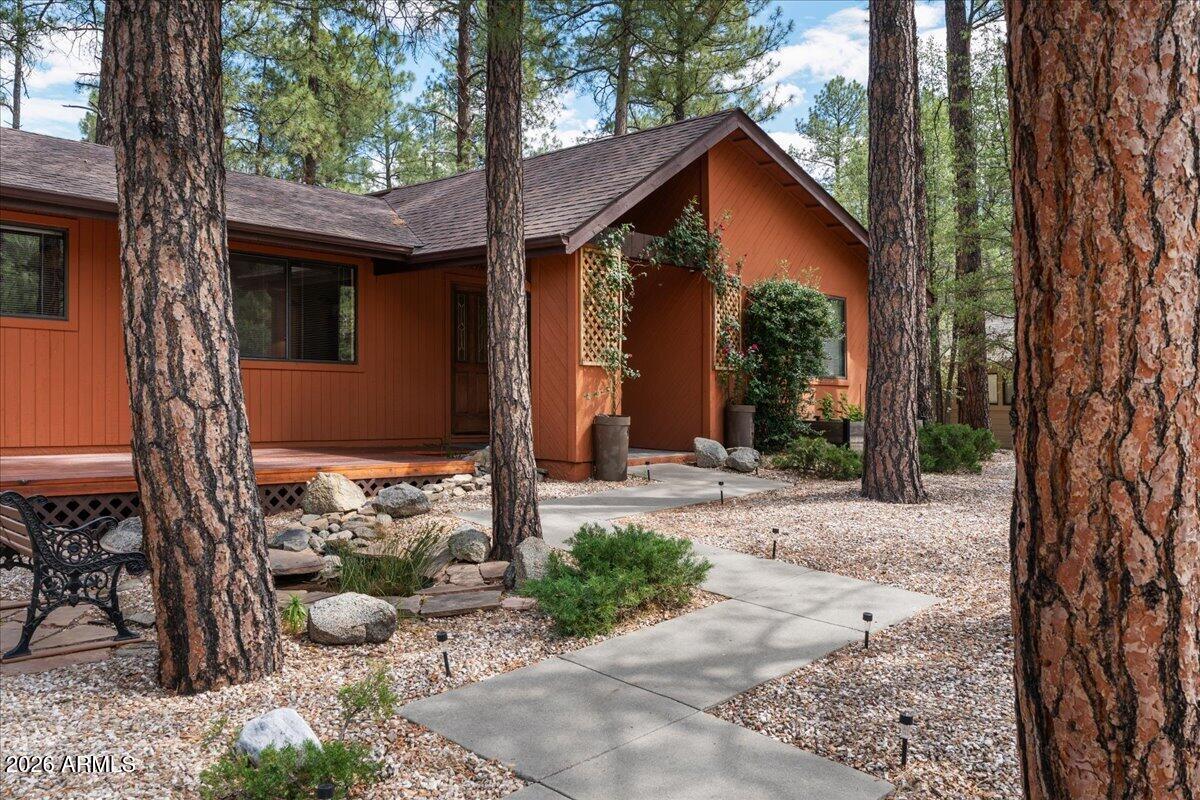 340 HIDDEN VALLEY Drive