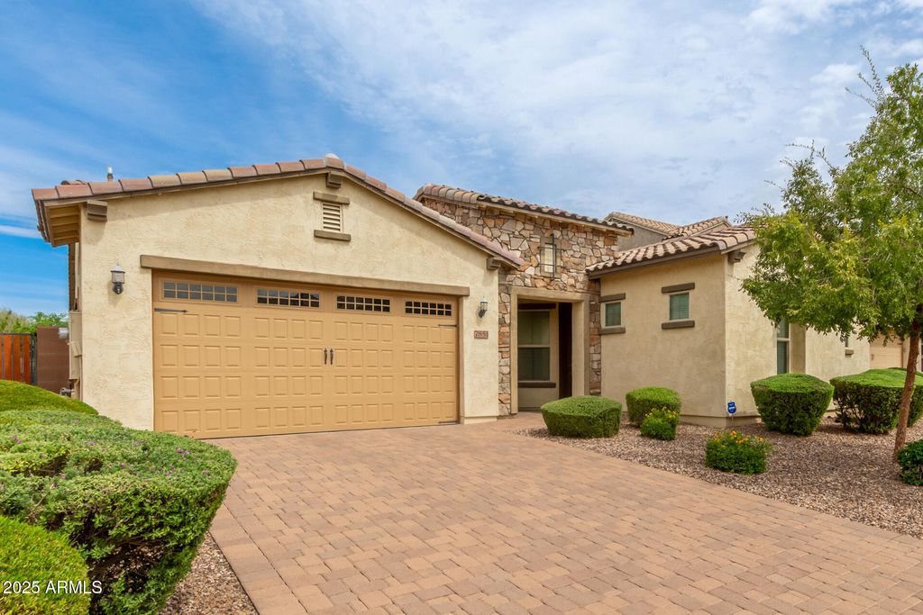 Photo of 7851 S Penrose Drive, Gilbert, AZ 85298 (MLS # 6921823)