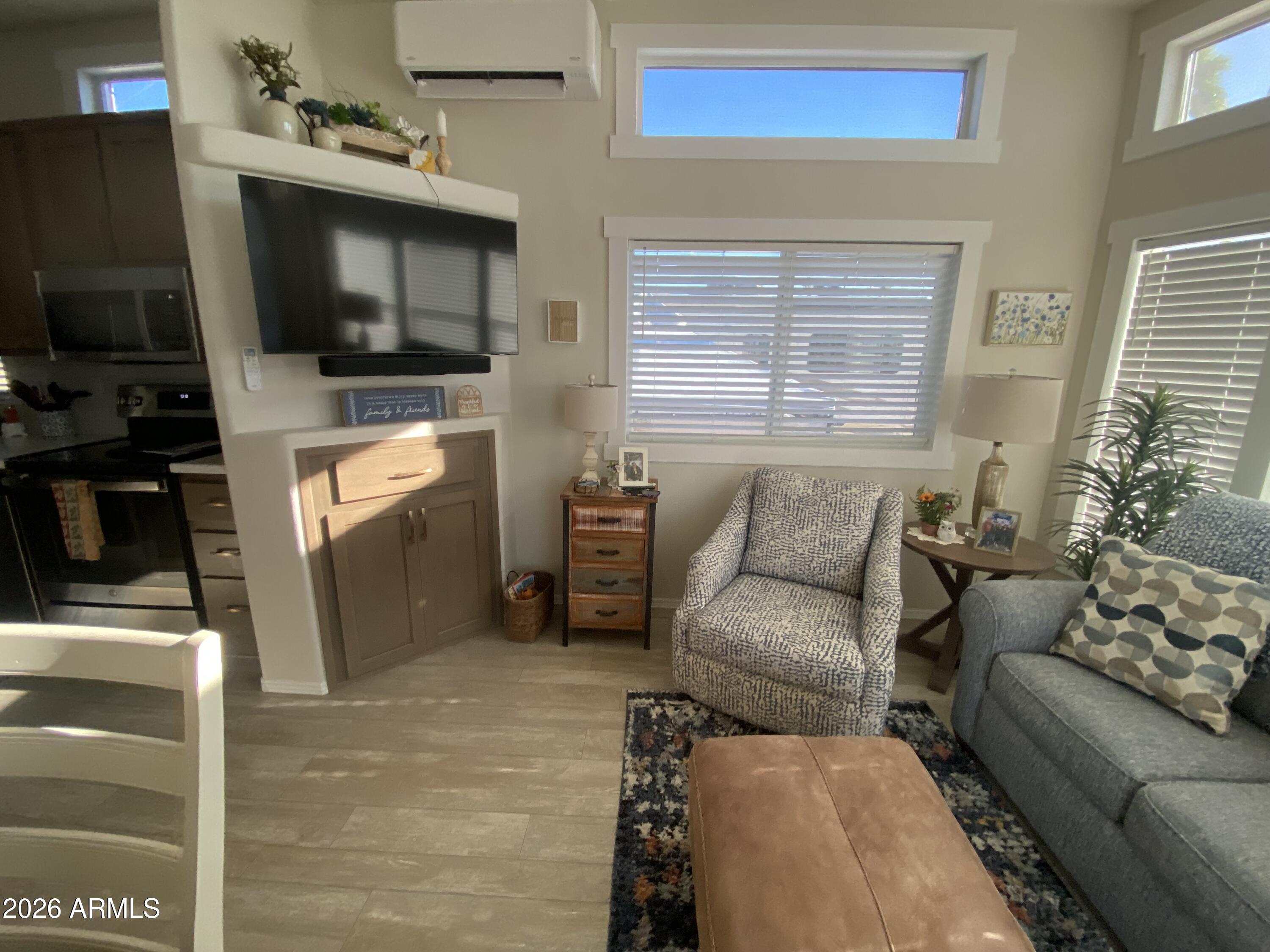 1198 W Klamath Avenue 198