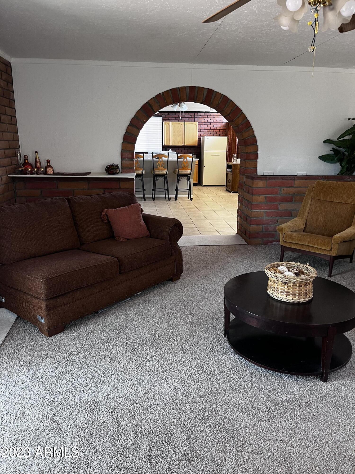 WHISPERING HILLS - Residential