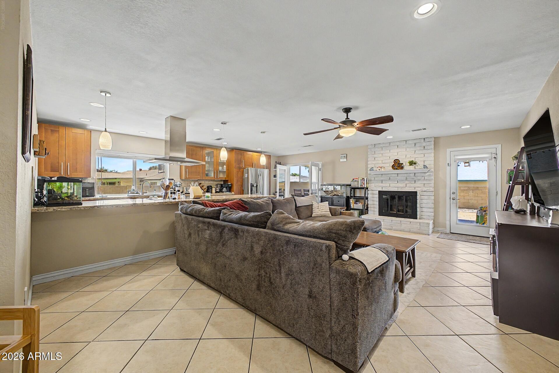 4061 E KAREN Drive