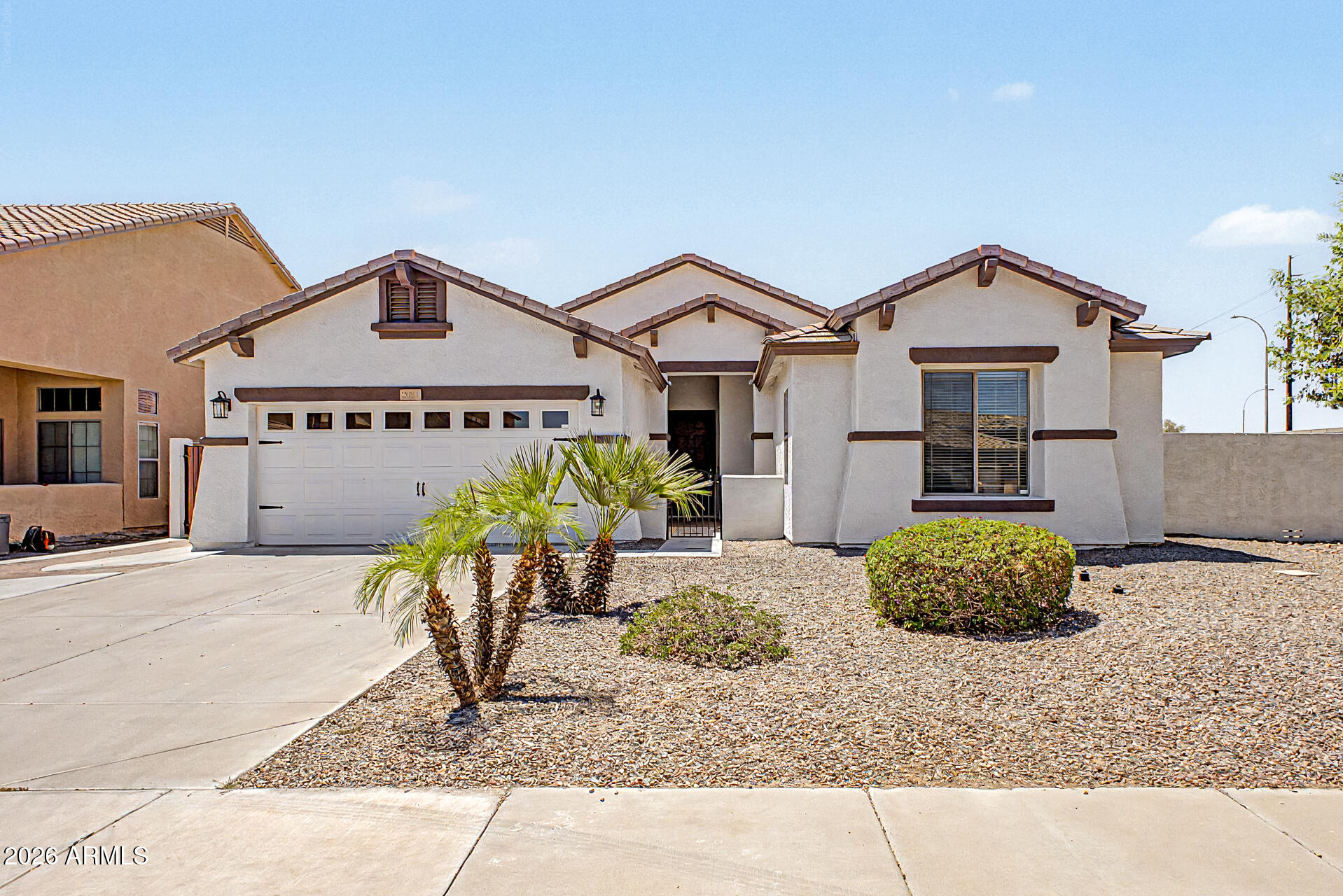 Properties 2 2021 E INDIGO Drive