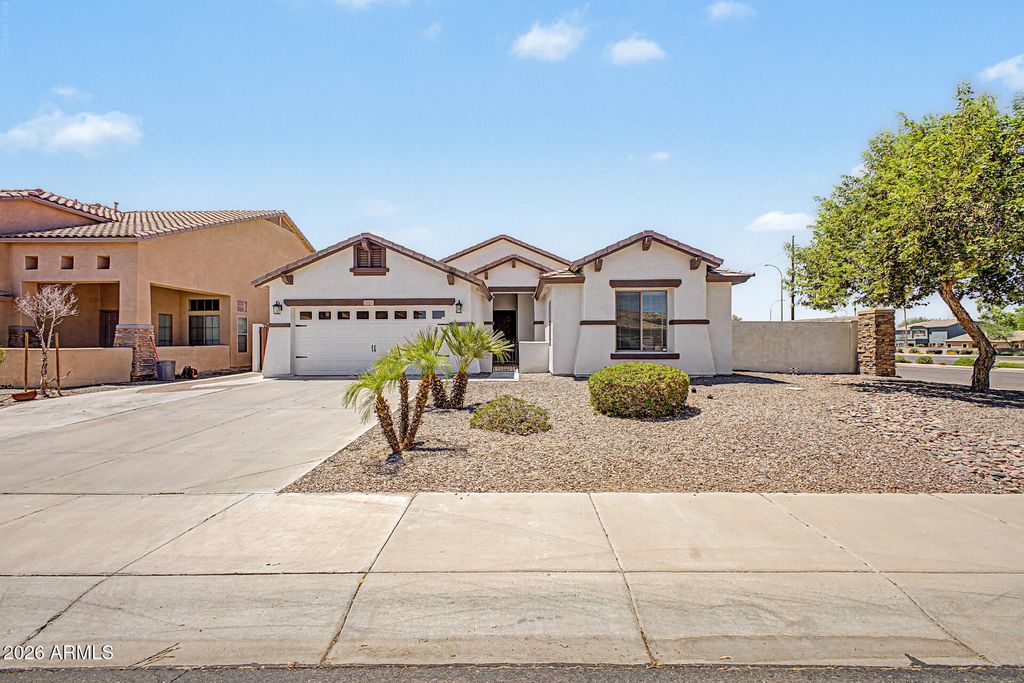 Photo of 2021 E Indigo Drive, Chandler, AZ 85286 (MLS # 7041191)