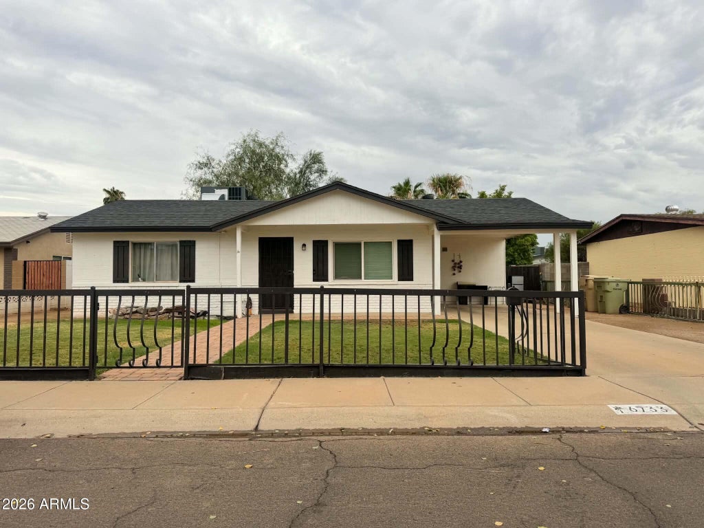Photo of 6733 W Orange Drive, Glendale, AZ 85303 (MLS # 7081750)