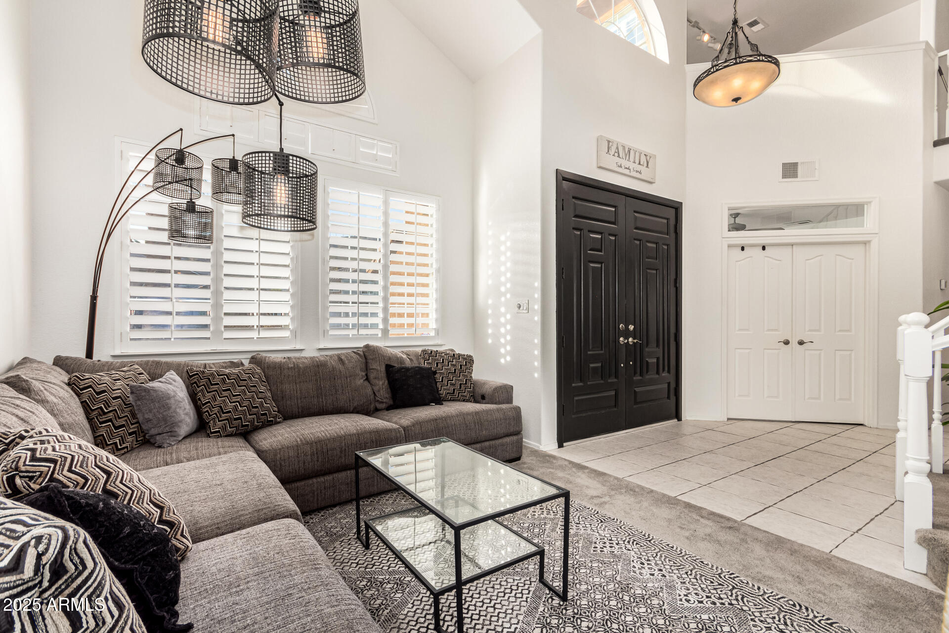 815 E DESERT TRUMPET Road