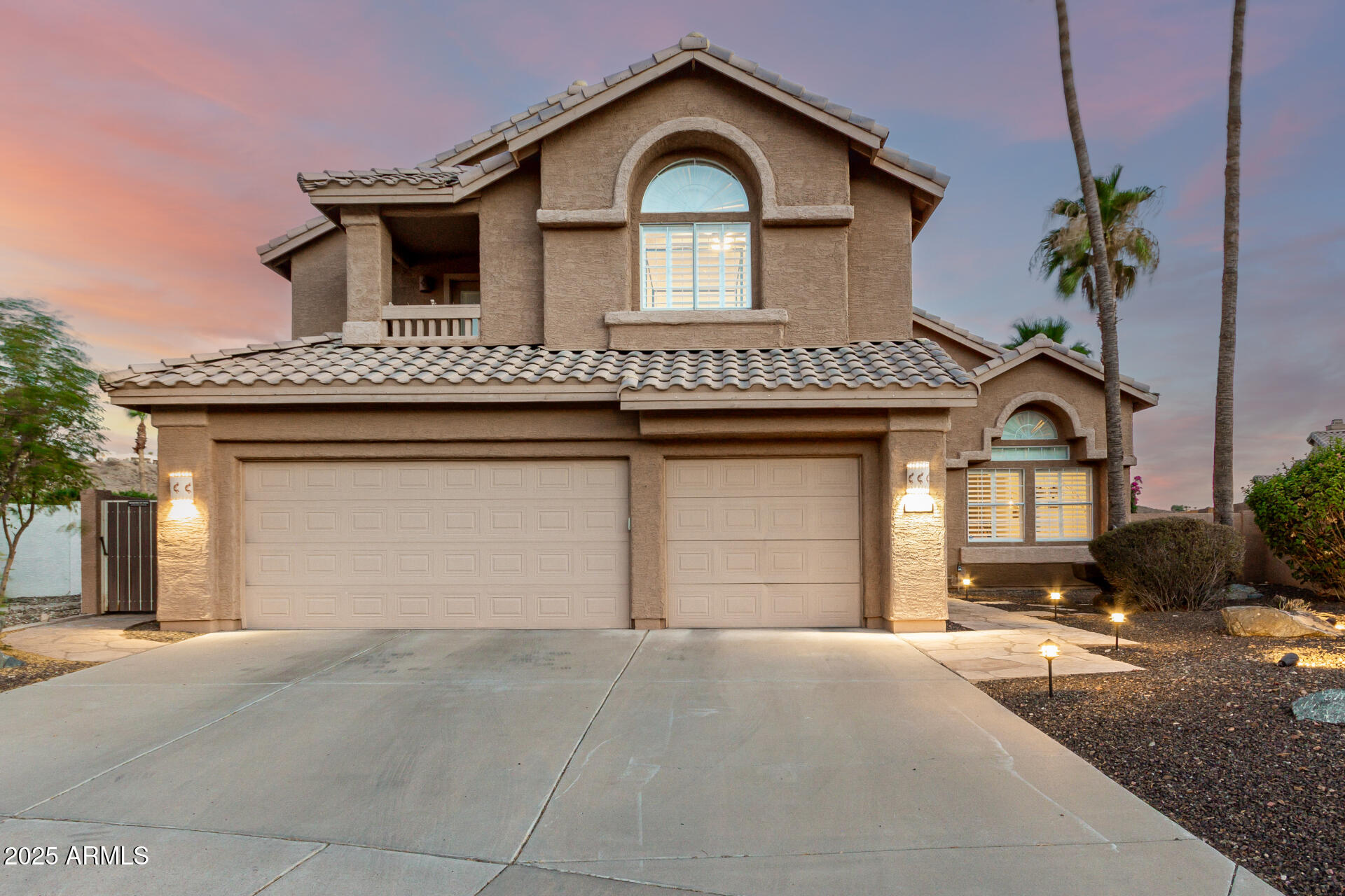 815 E DESERT TRUMPET Road