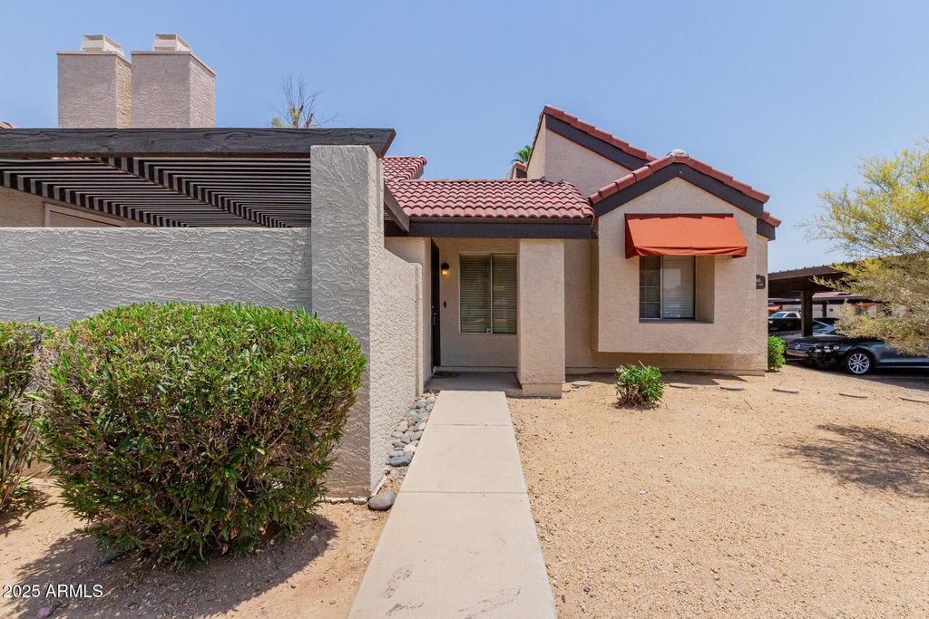Photo of 2144 E Center Lane #3, Tempe, AZ 85281 (MLS # 6871554)