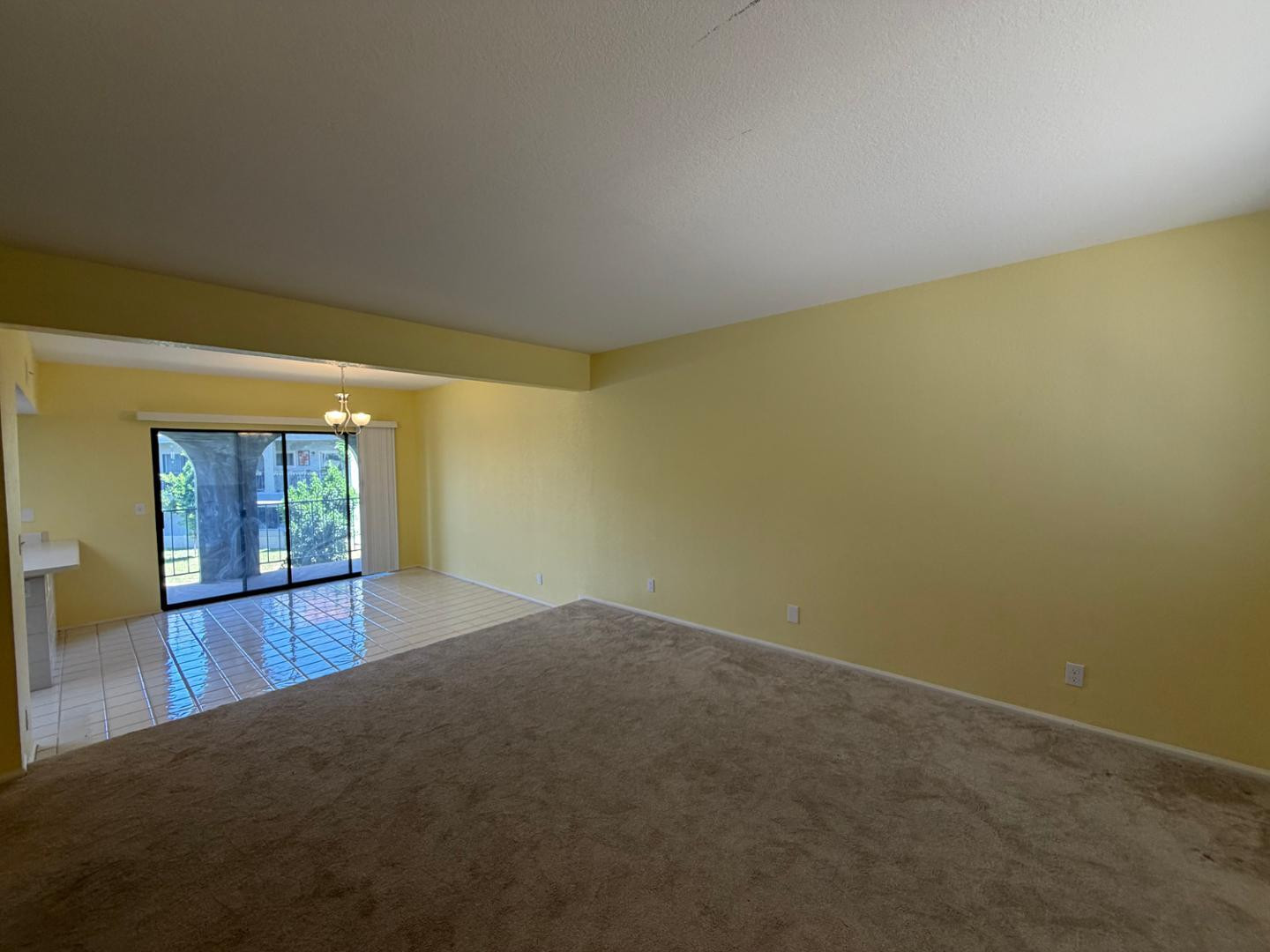 2524 S El Paradiso 95