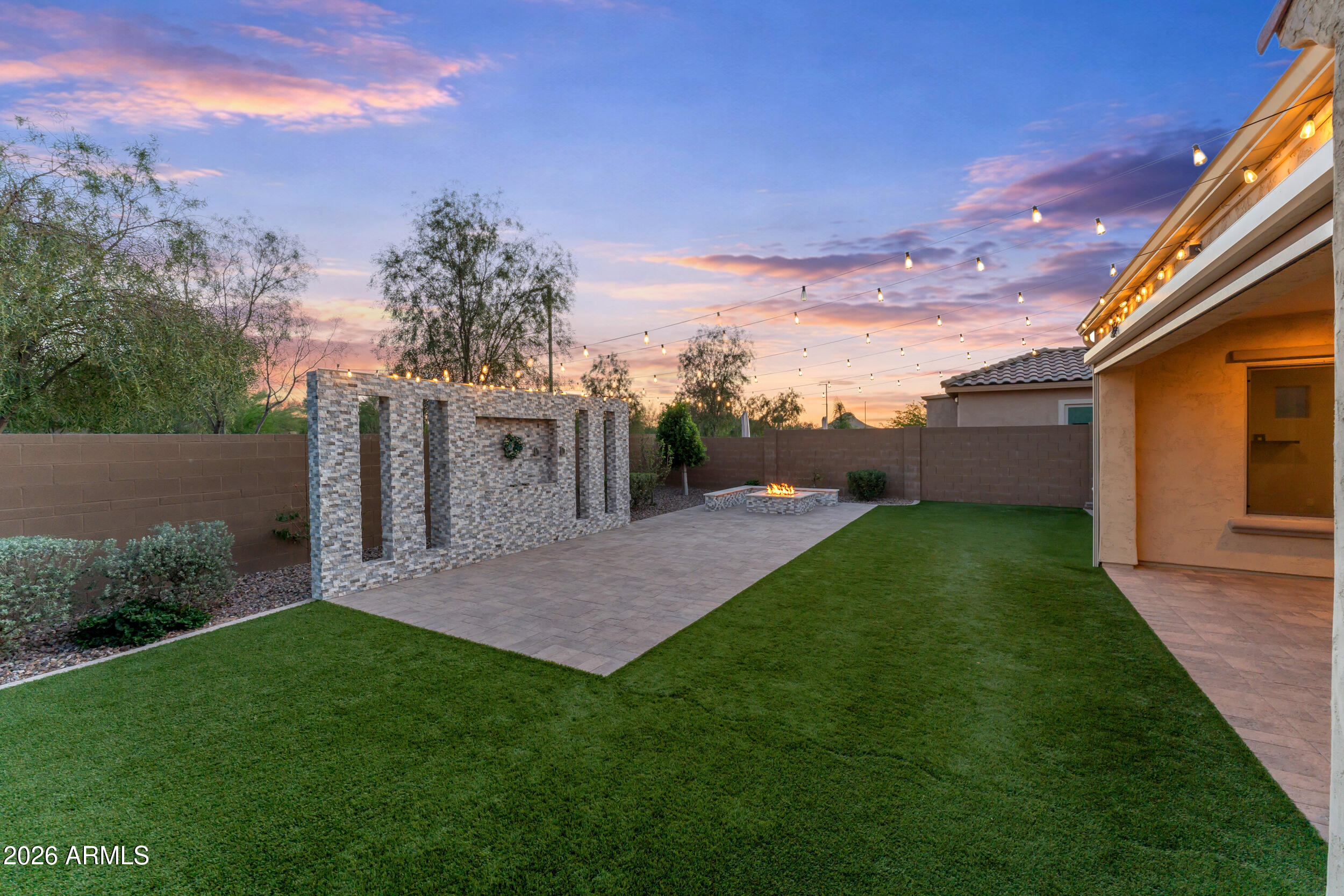 7369 W CACTUS WREN Way