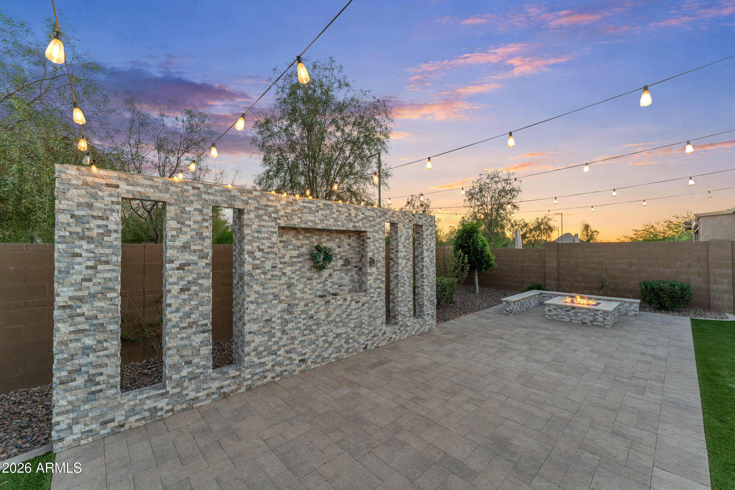 7369 W CACTUS WREN Way