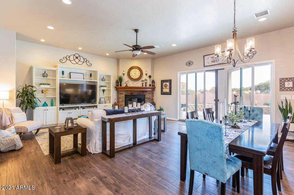 WILDHORSE - Residential