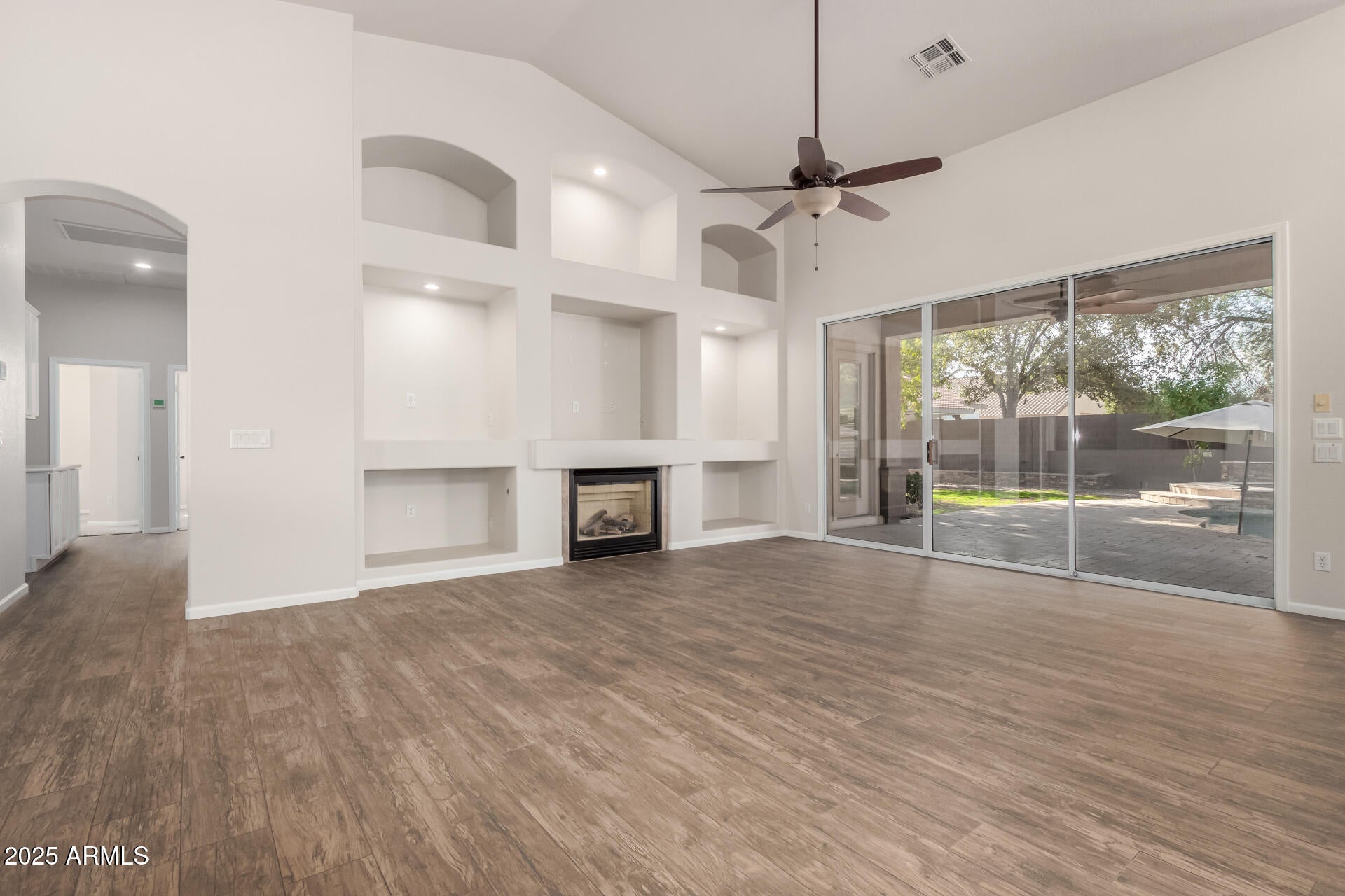2740 S HONEYSUCKLE Lane