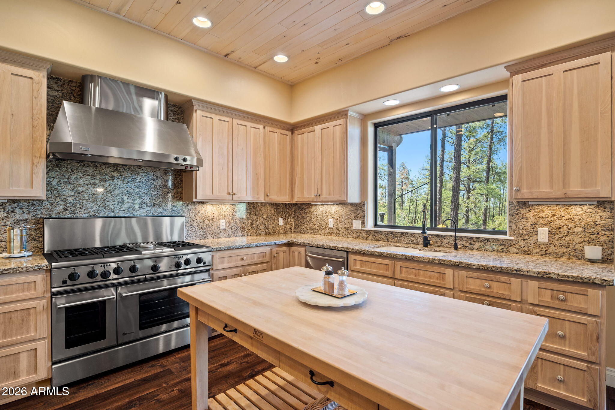 1100 E PINE OAKS Drive