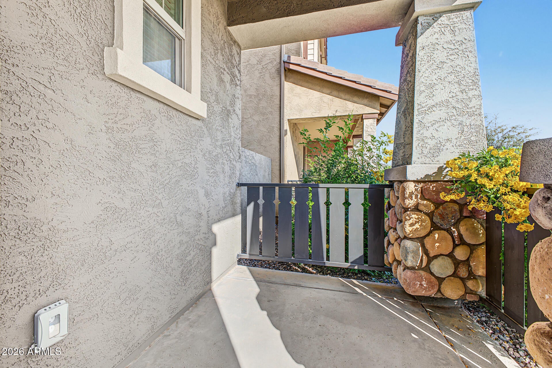 4346 E JESSE Street