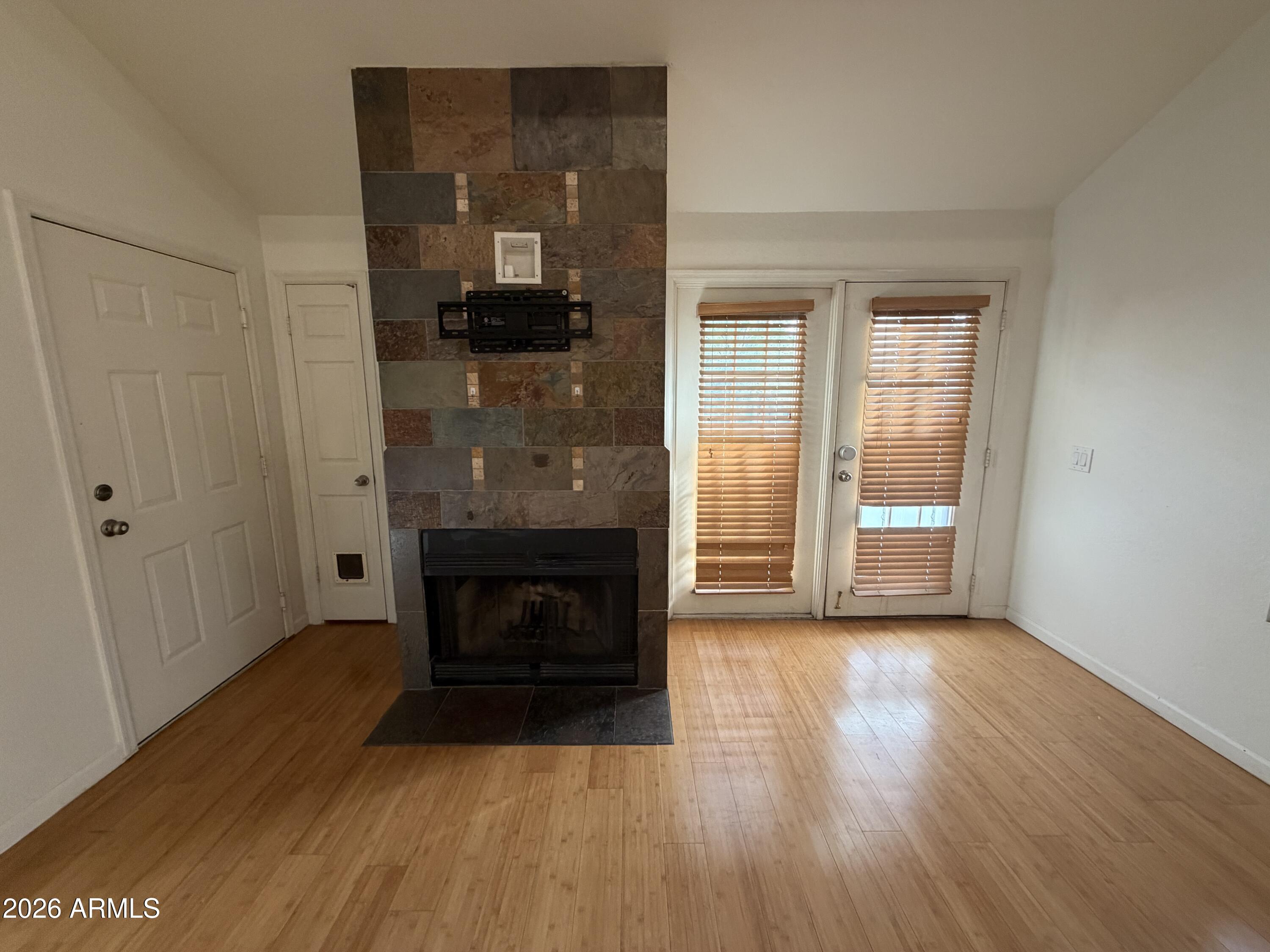 2333 E Southern Avenue 2090