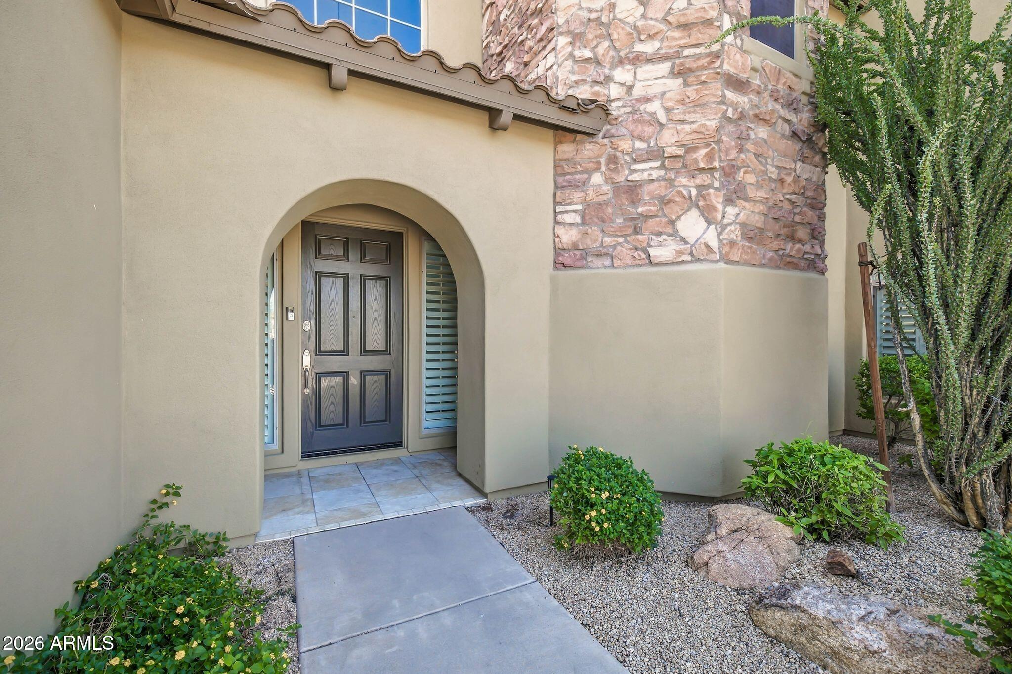 3715 E ADOBE Drive