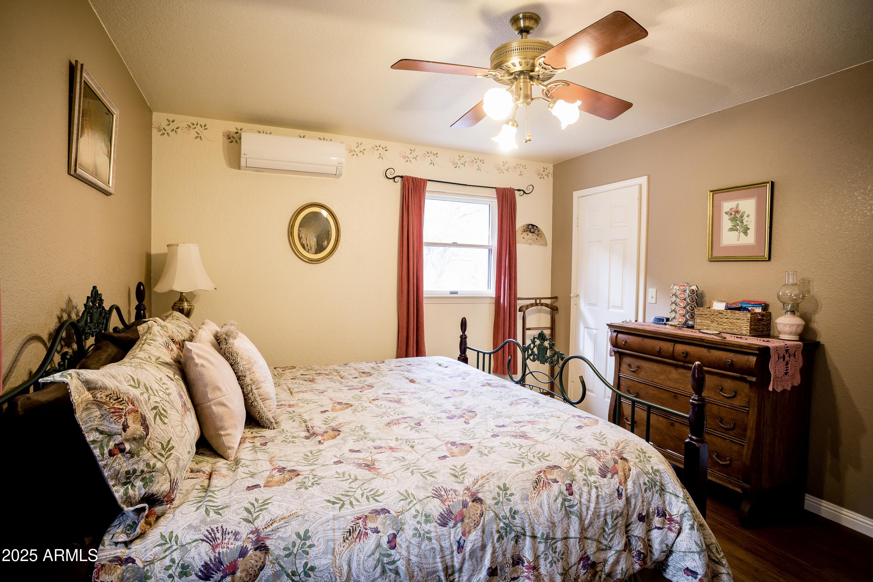 S10 T23S R20E - Residential