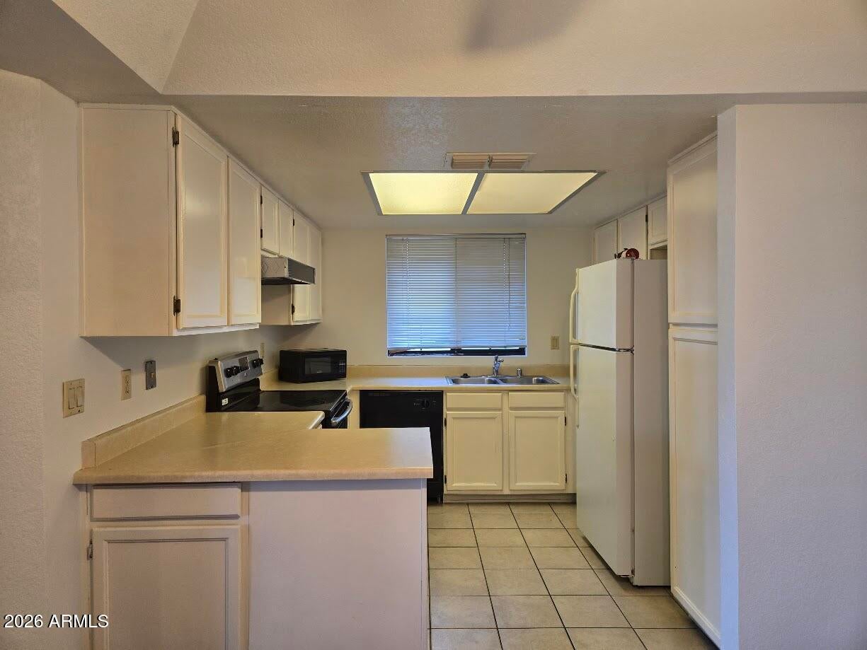 1905 E University Drive Unit 102