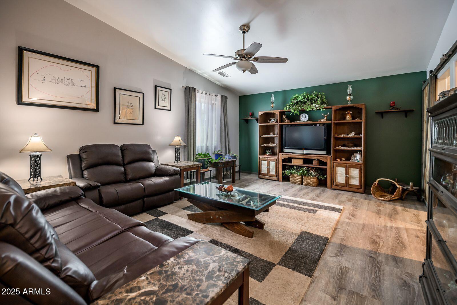 SHERWOOD FOREST ESTATES - Residential