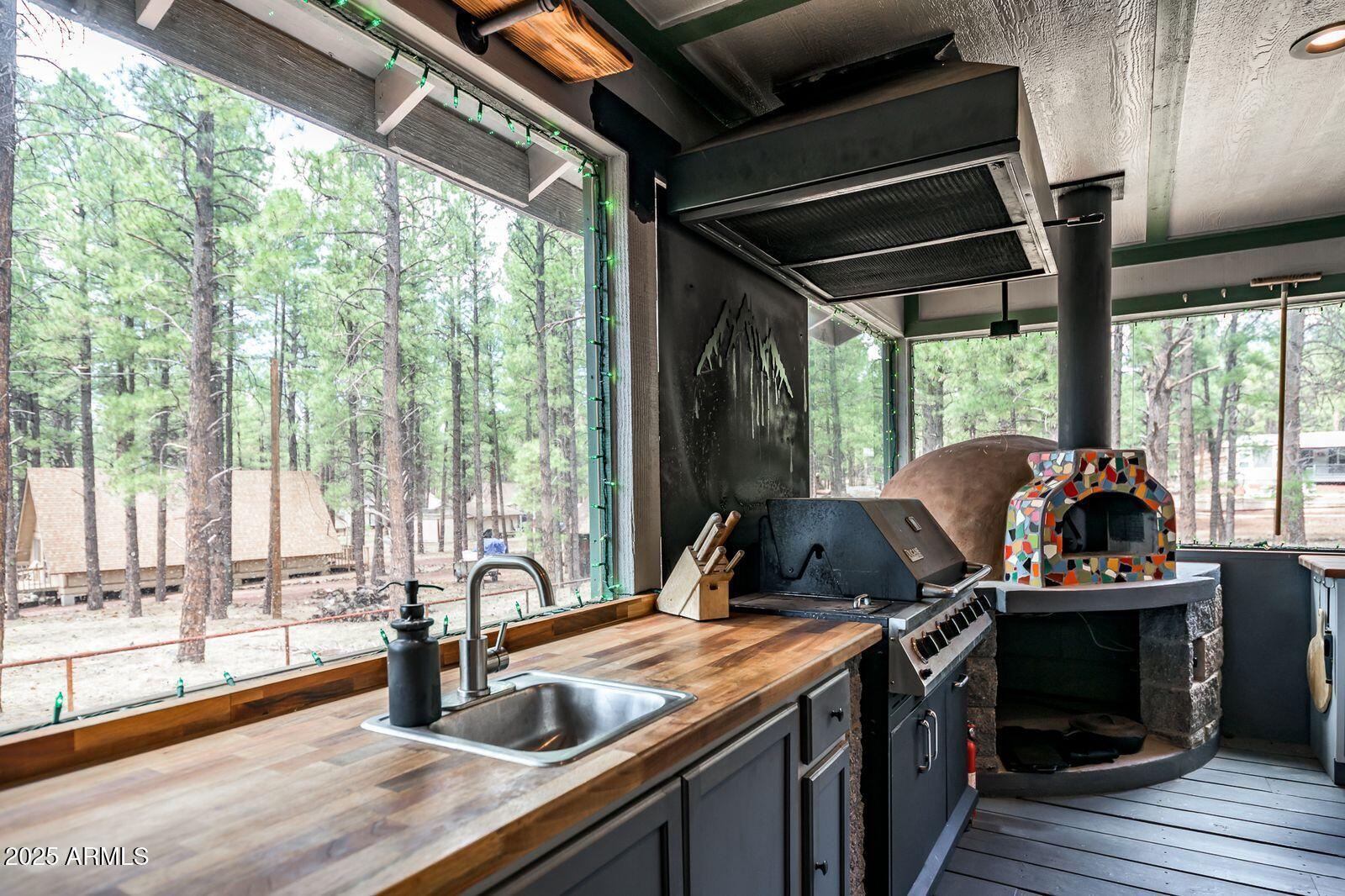 7291 E JOLLY ROGUE Lane