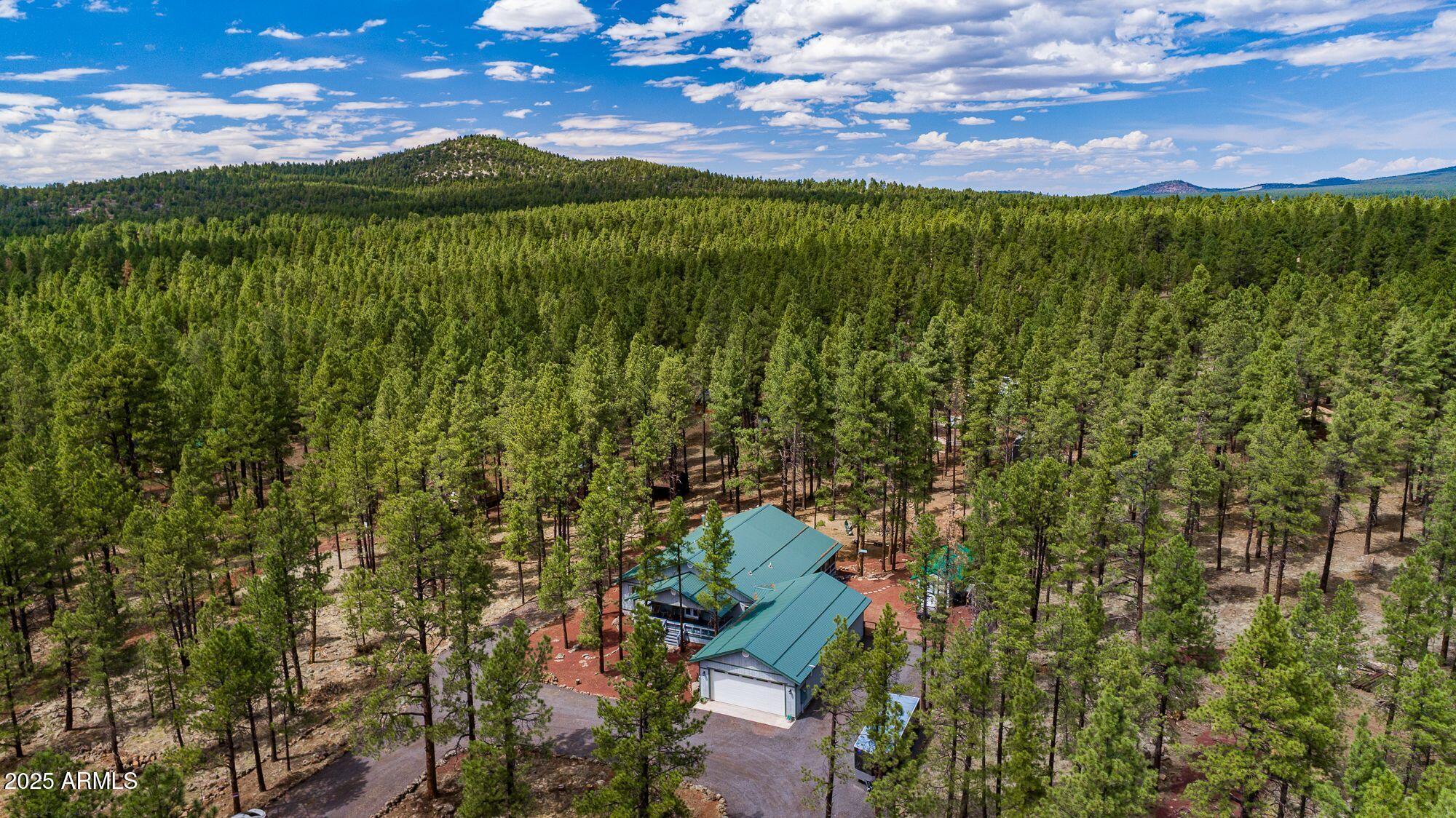 SHERWOOD FOREST ESTATES - Residential