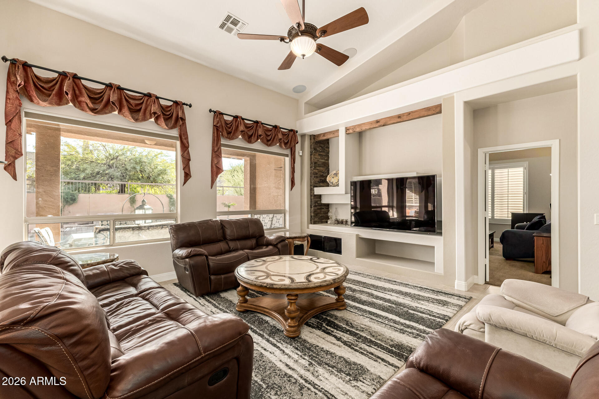 3833 N DESERT OASIS Circle