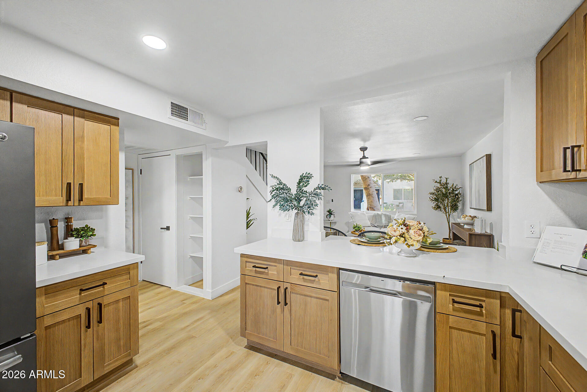 1531 W COLTER Street 1