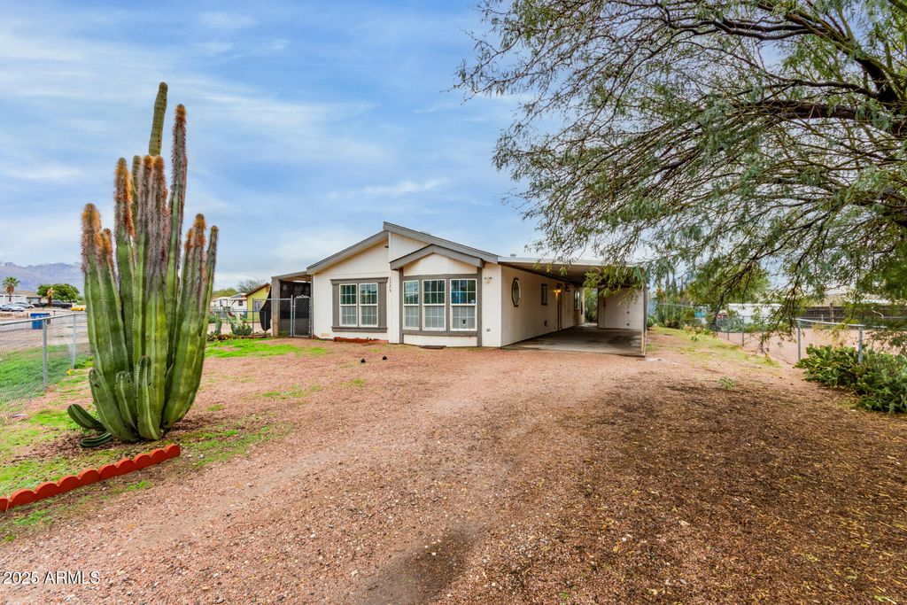 Photo of 1325 E 19th Avenue, Apache Junction, AZ 85119 (MLS # 6949617)
