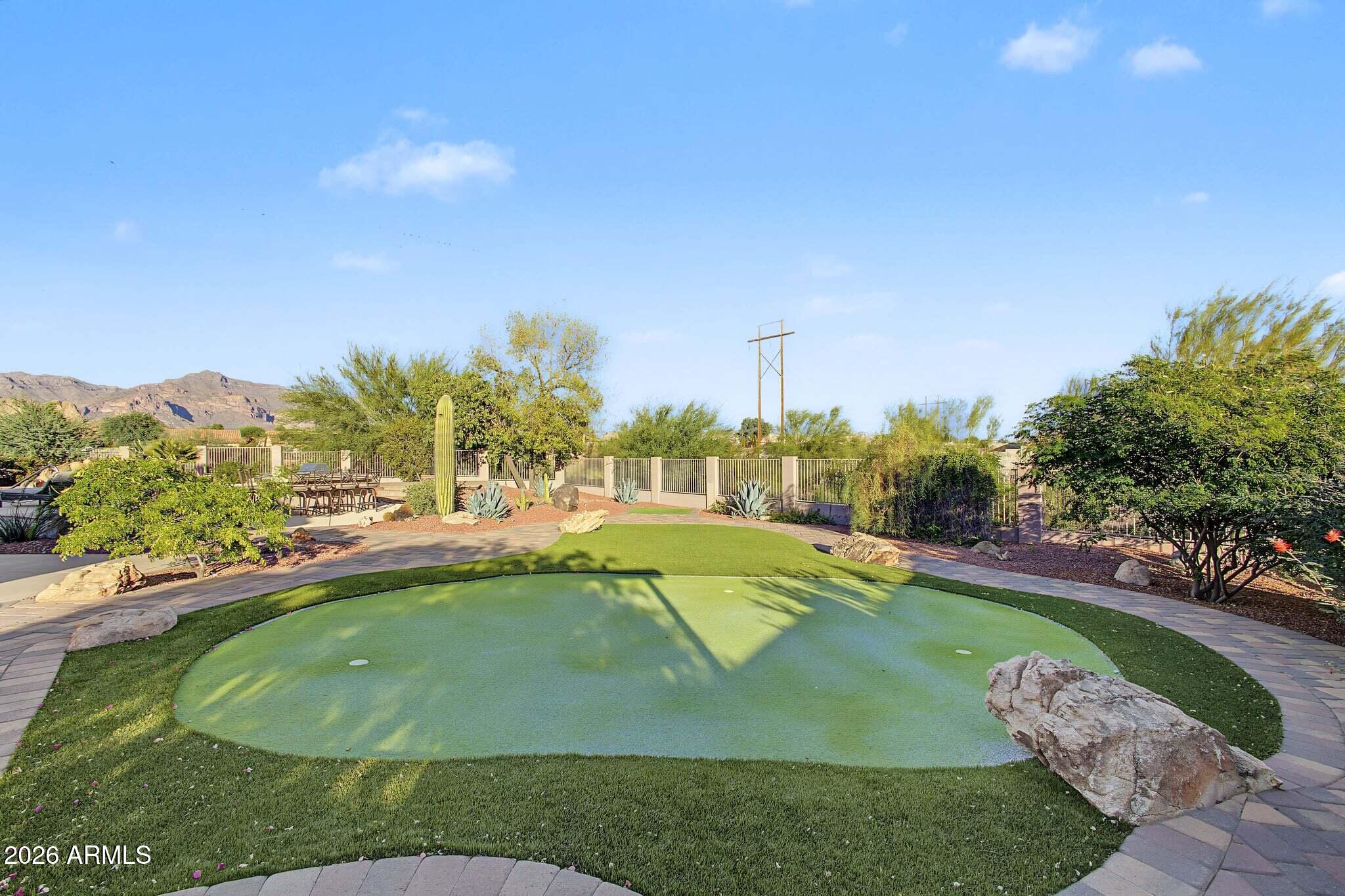 6753 S RUSSET SKY Way