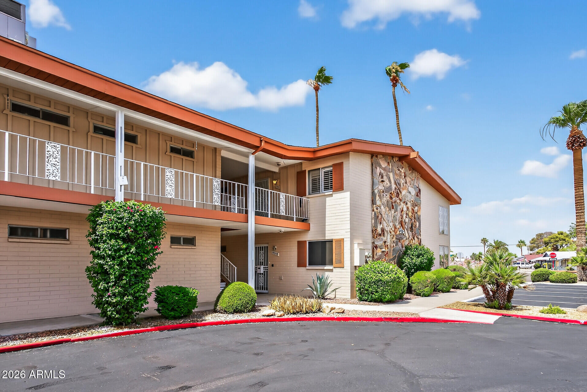 10851 N FAIRWAY Court W