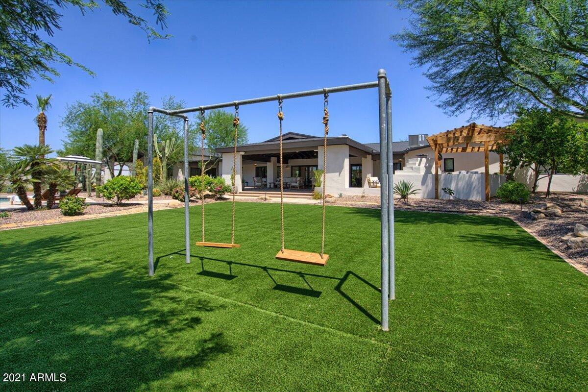 DESERT WIND - Residential