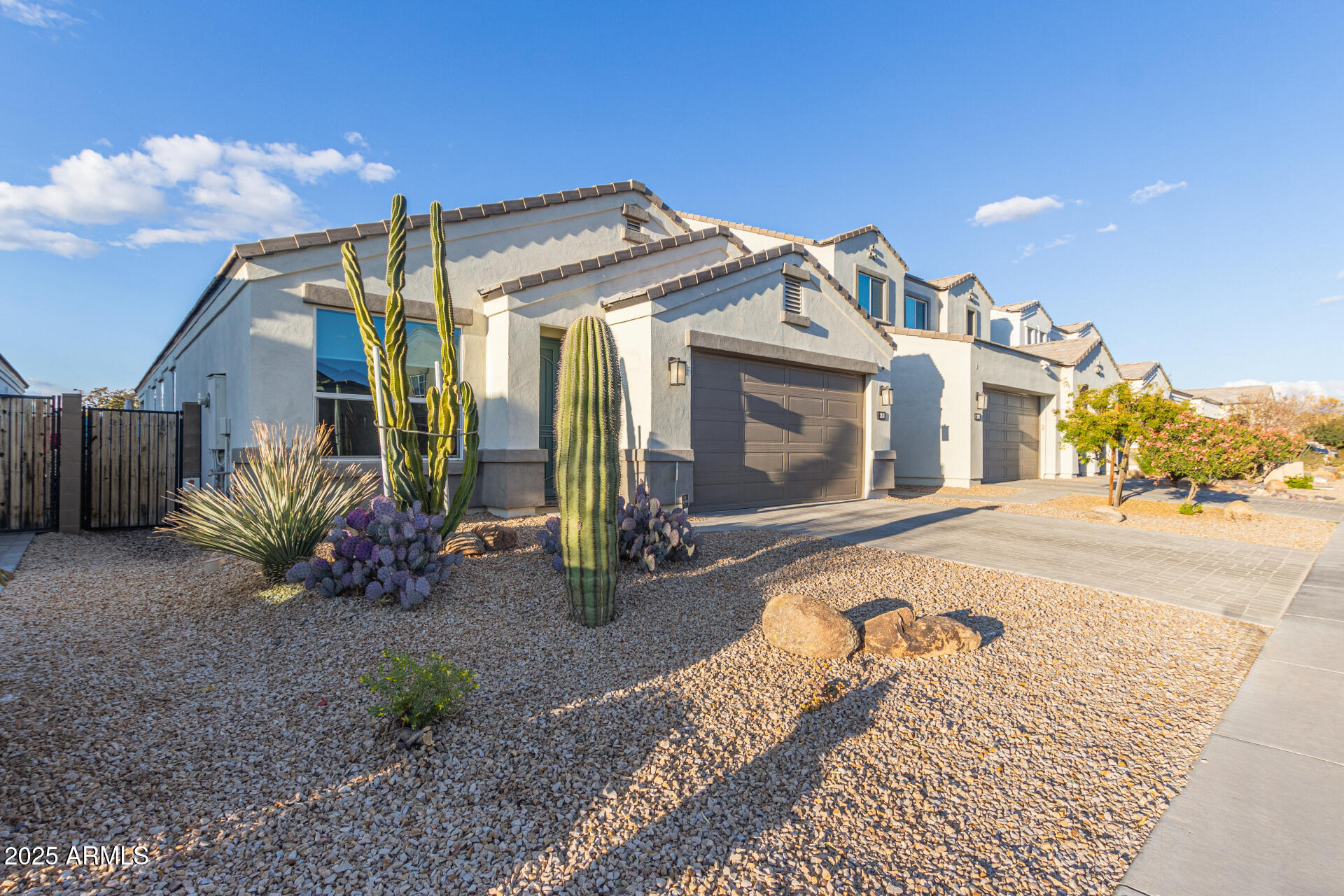 2038 E DRY WOOD Road