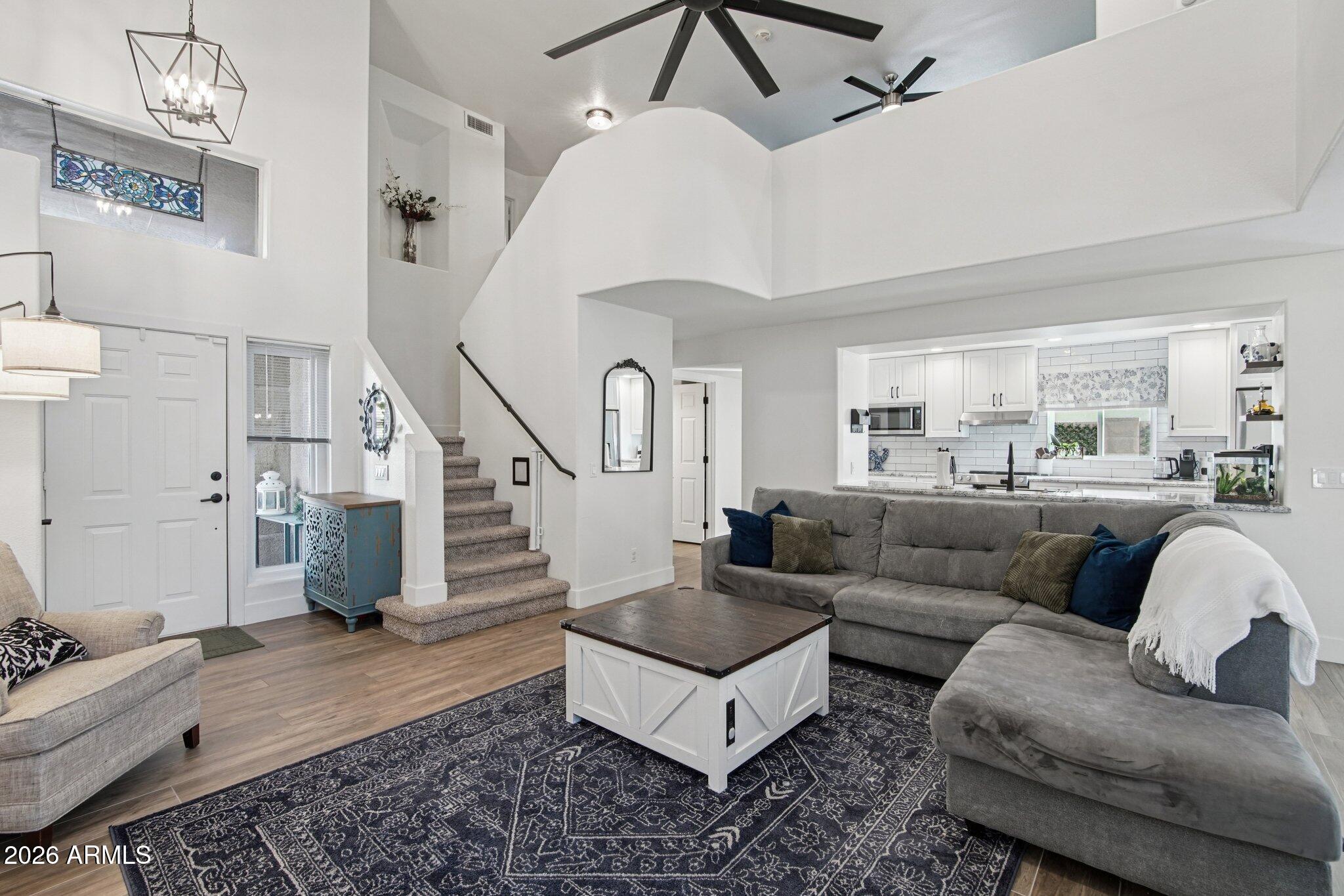 4029 E COOLBROOK Avenue