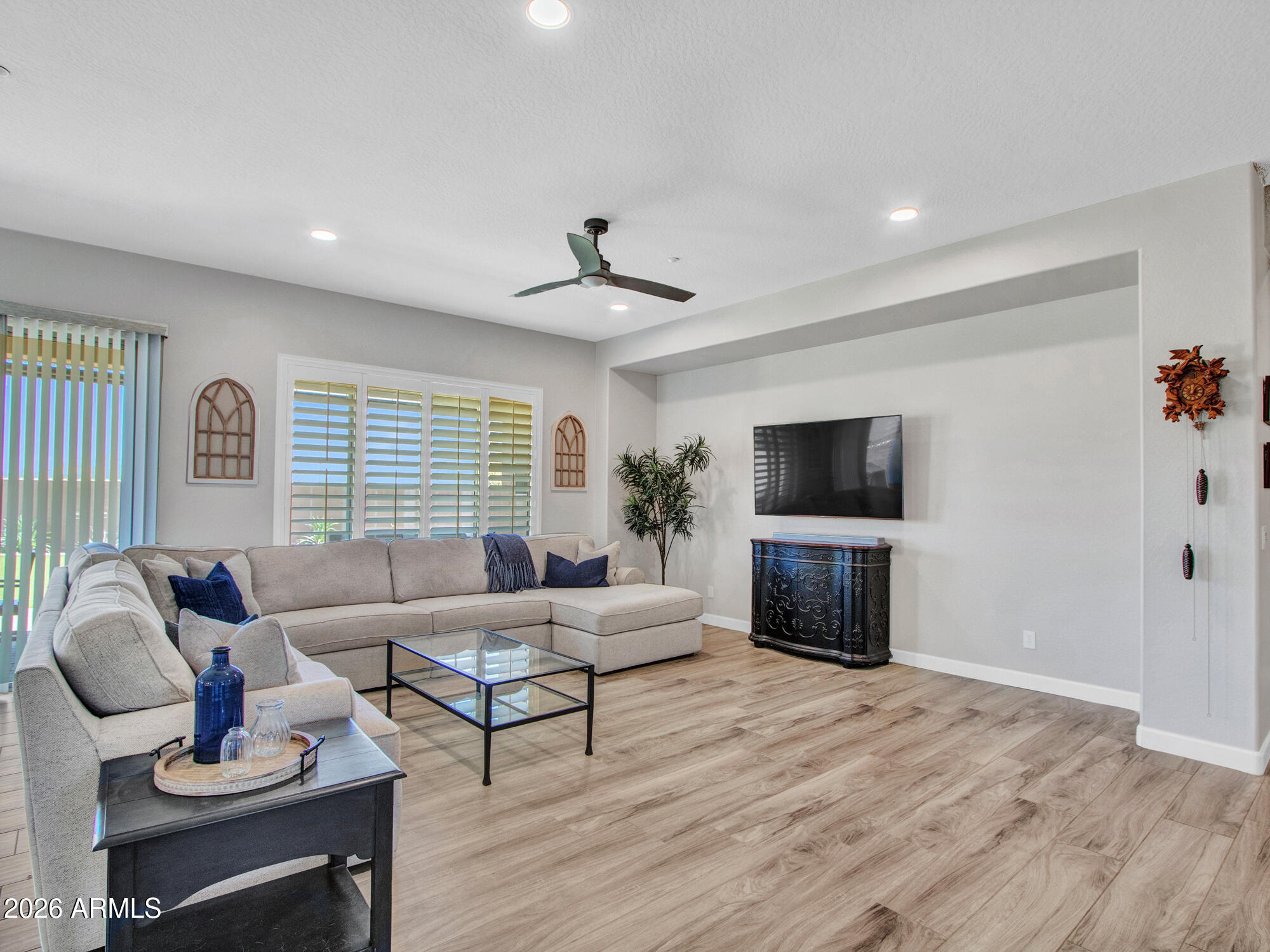 ANTHEM UNIT 38 - Residential