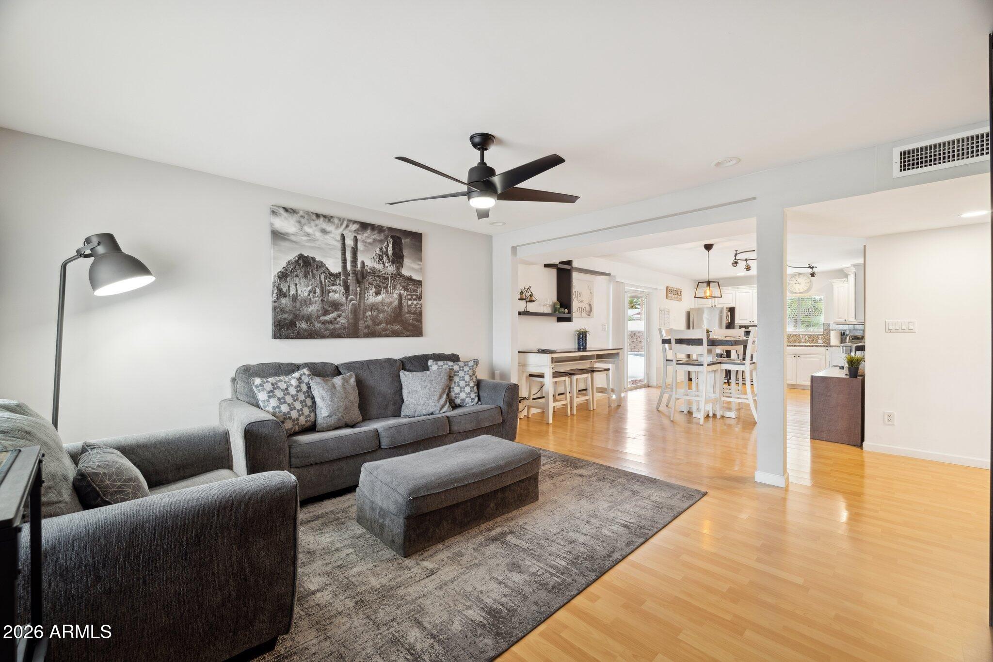 4723 S COUNTRY CLUB Way