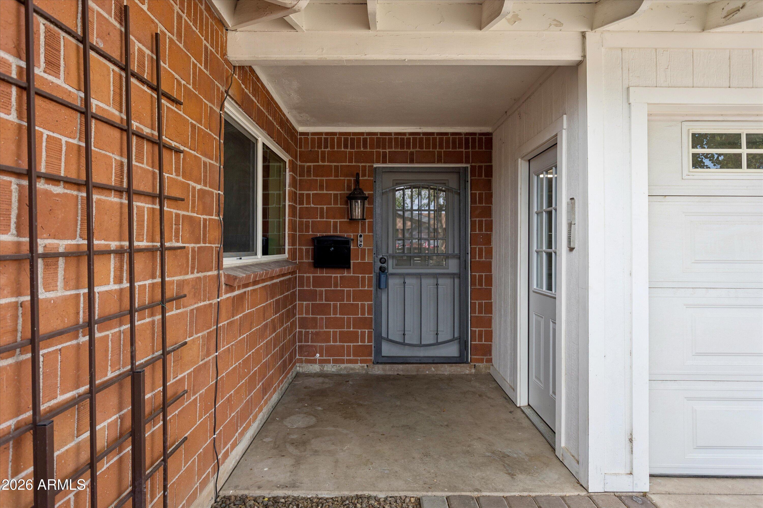 4201 W TUCKEY Lane