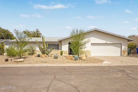 Property photo of 2818 E Malapai Drive, Phoenix, AZ 85028