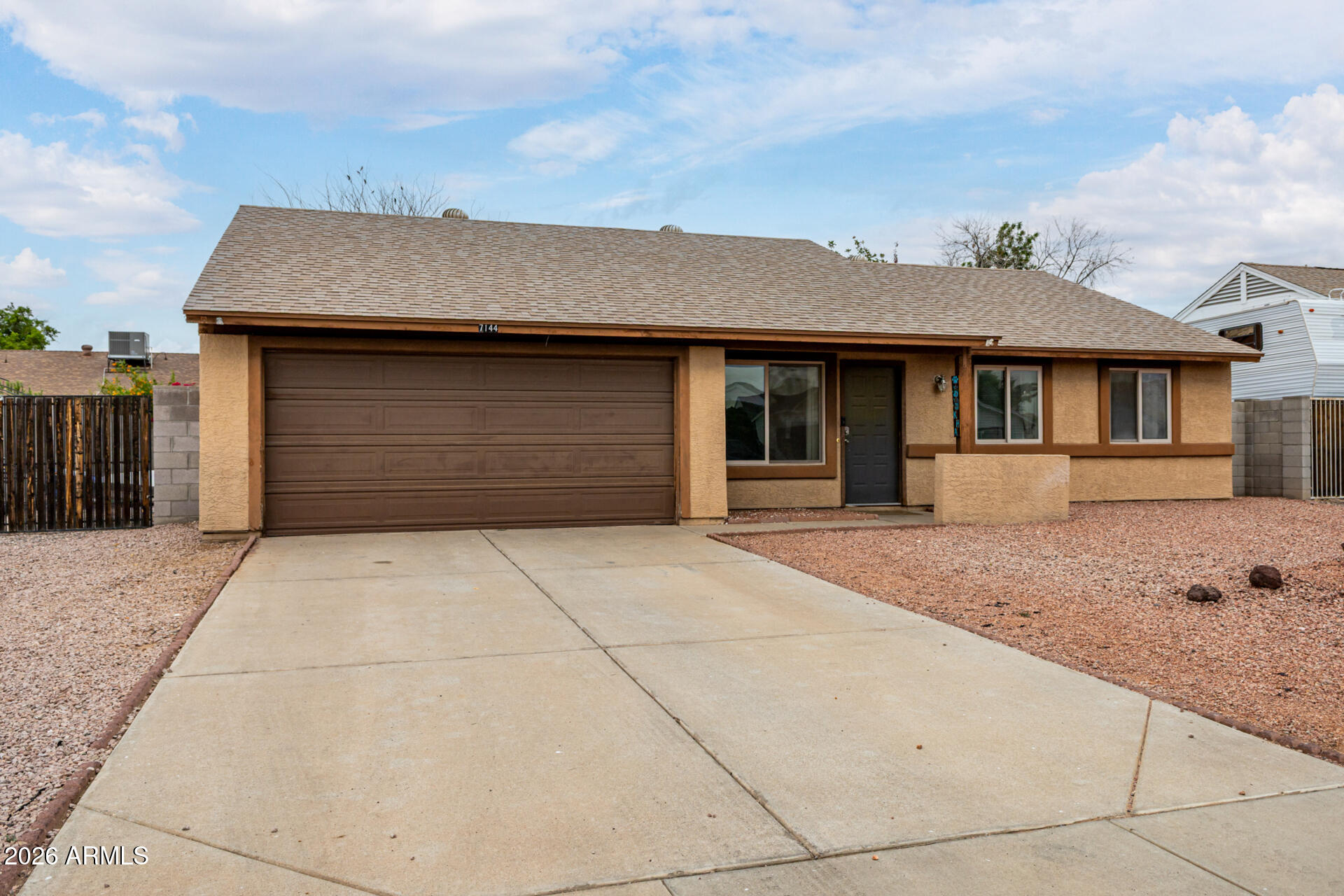 7144 W CANTERBURY Drive