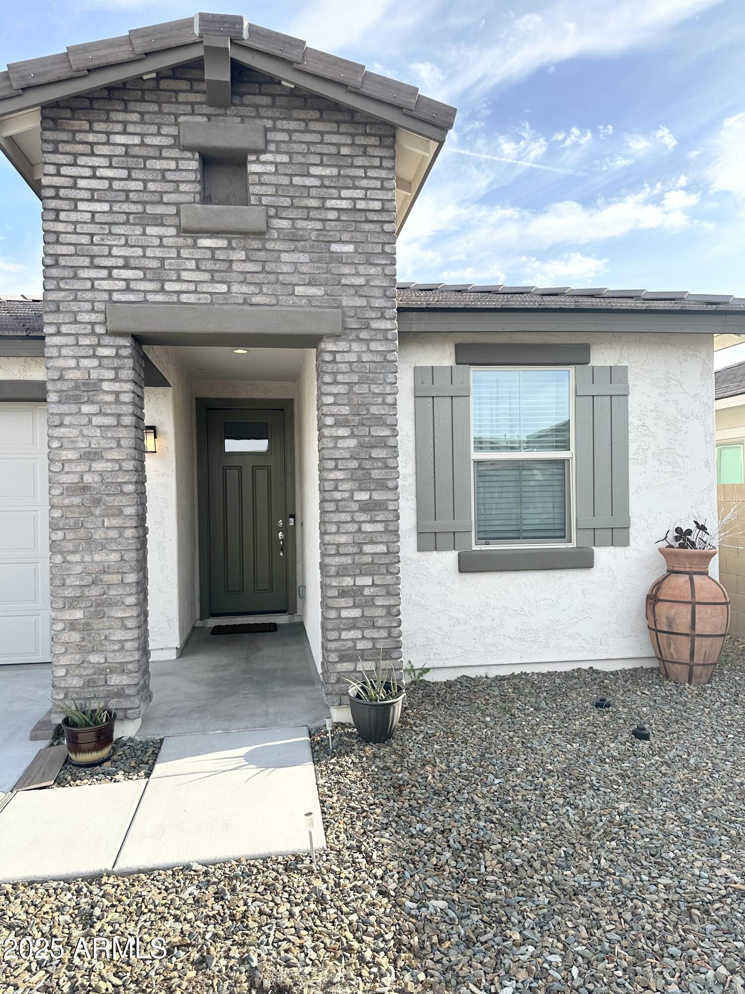 13317 W Dale Lane