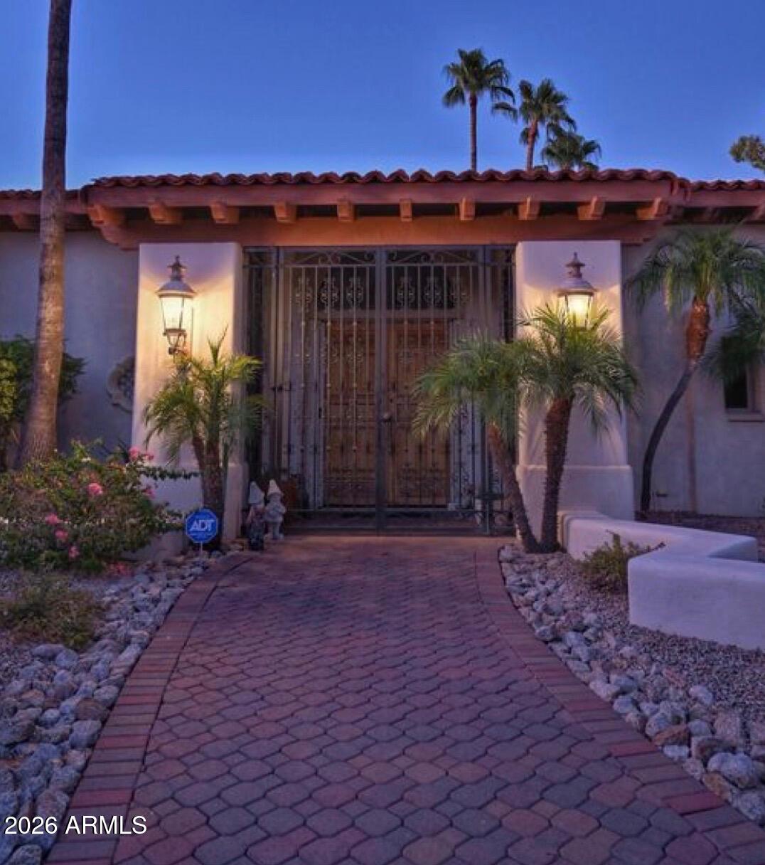 8262 E VISTA DE VALLE --