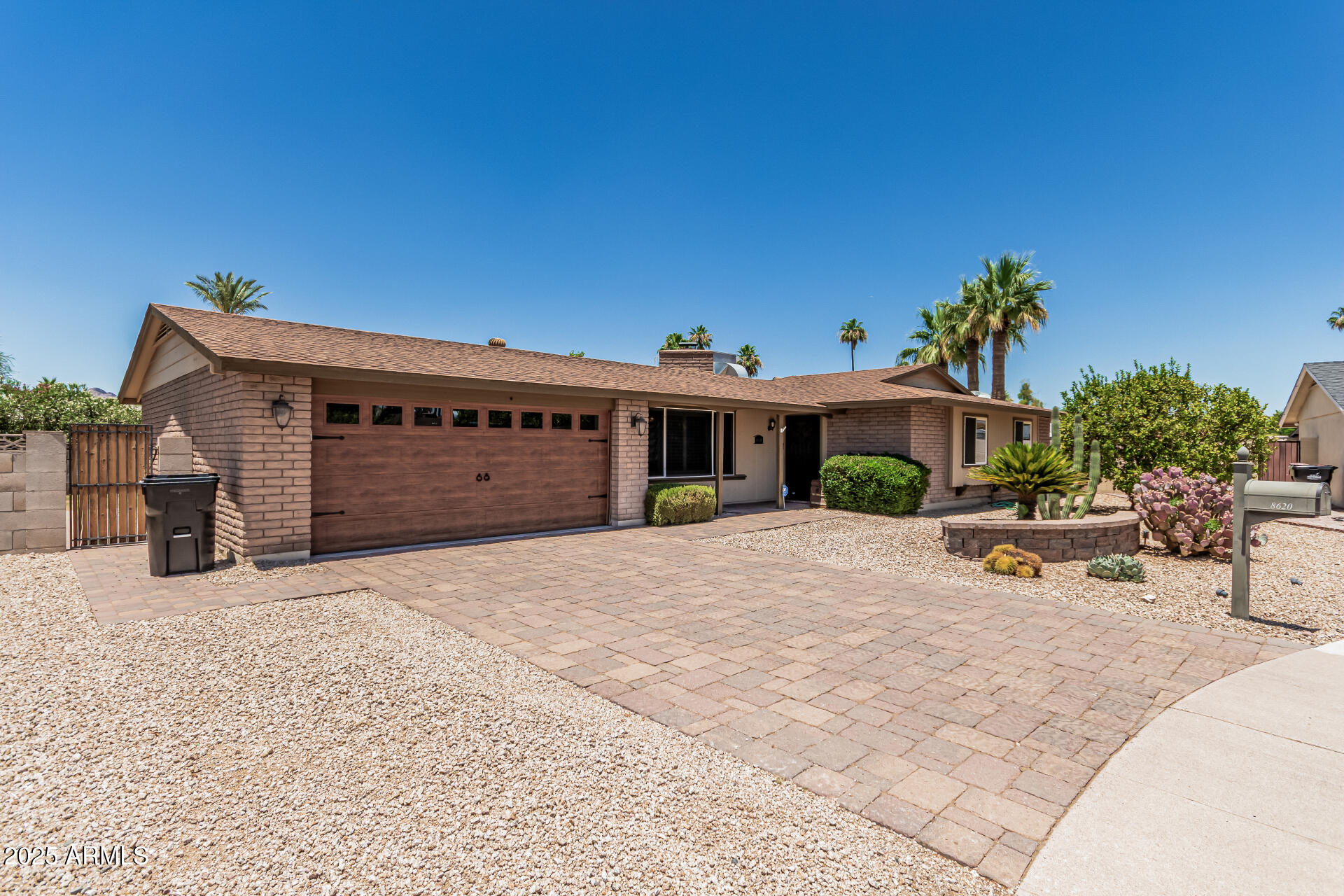 8620 E SELLS Drive